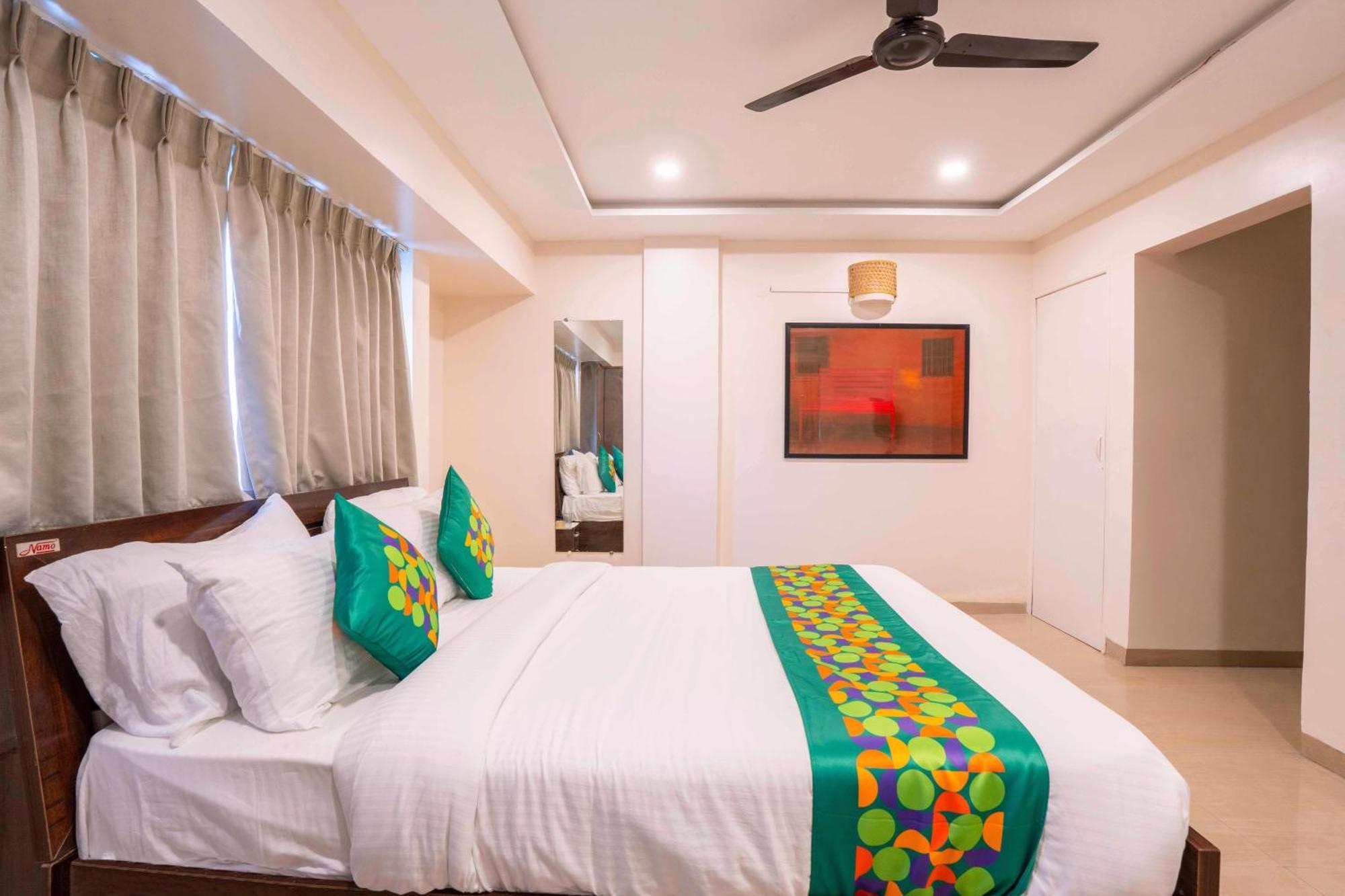 Treebo Royal Comfort Atithi Pune Exteriör bild
