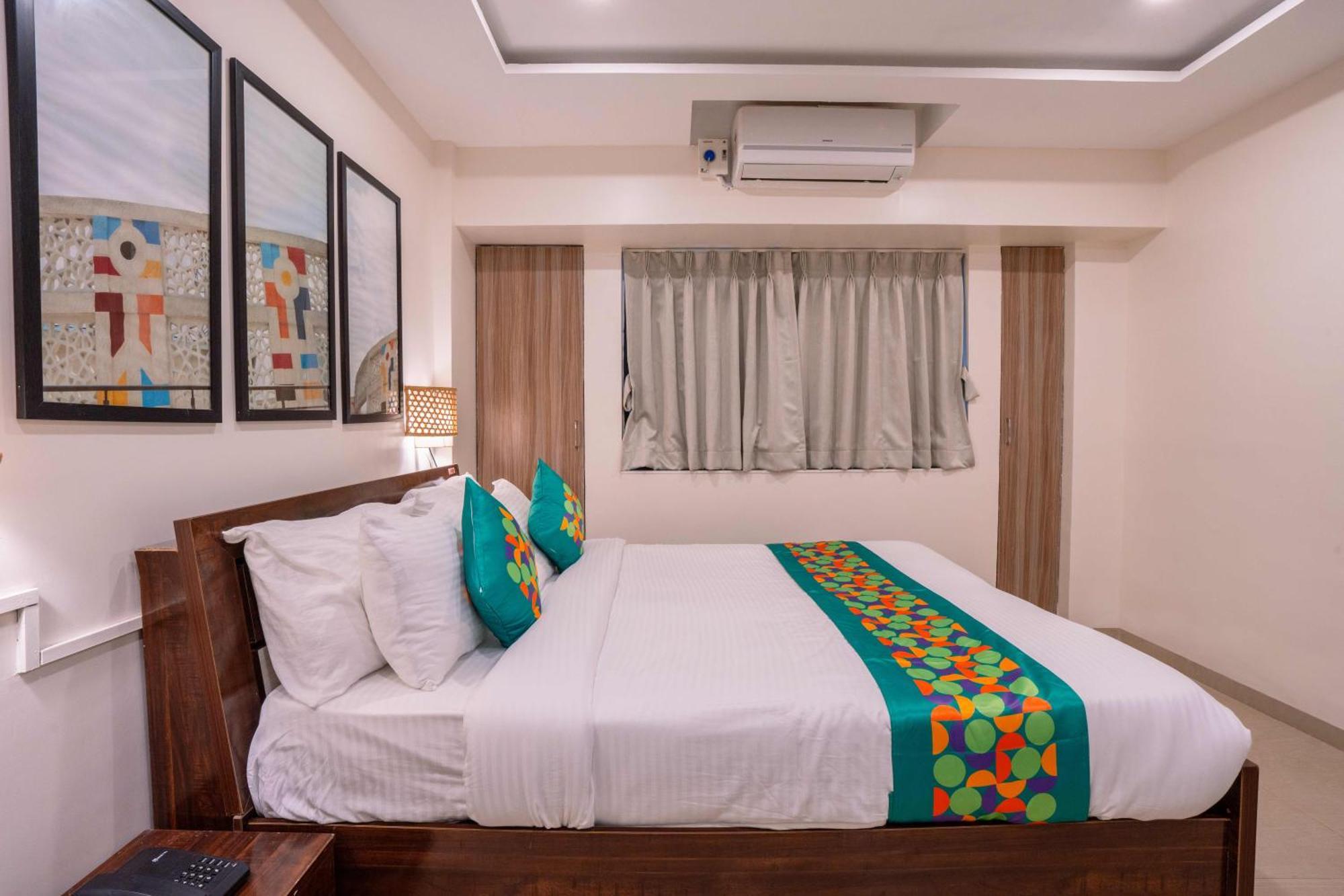 Treebo Royal Comfort Atithi Pune Exteriör bild