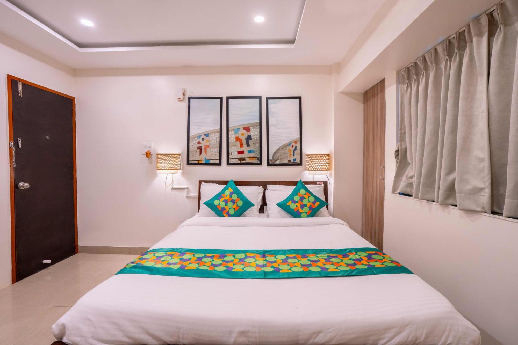 Treebo Royal Comfort Atithi Pune Exteriör bild